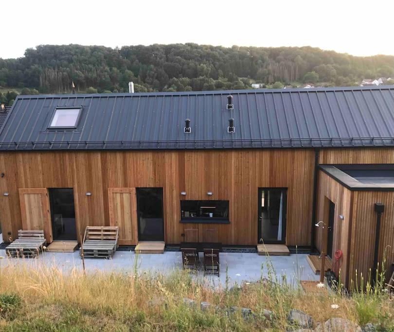 Eifelhausaufzeit-Vulkaneifel-Architekten-Chalet Mit Sauna Im Vulkankrater Immerath Exteriér fotografie