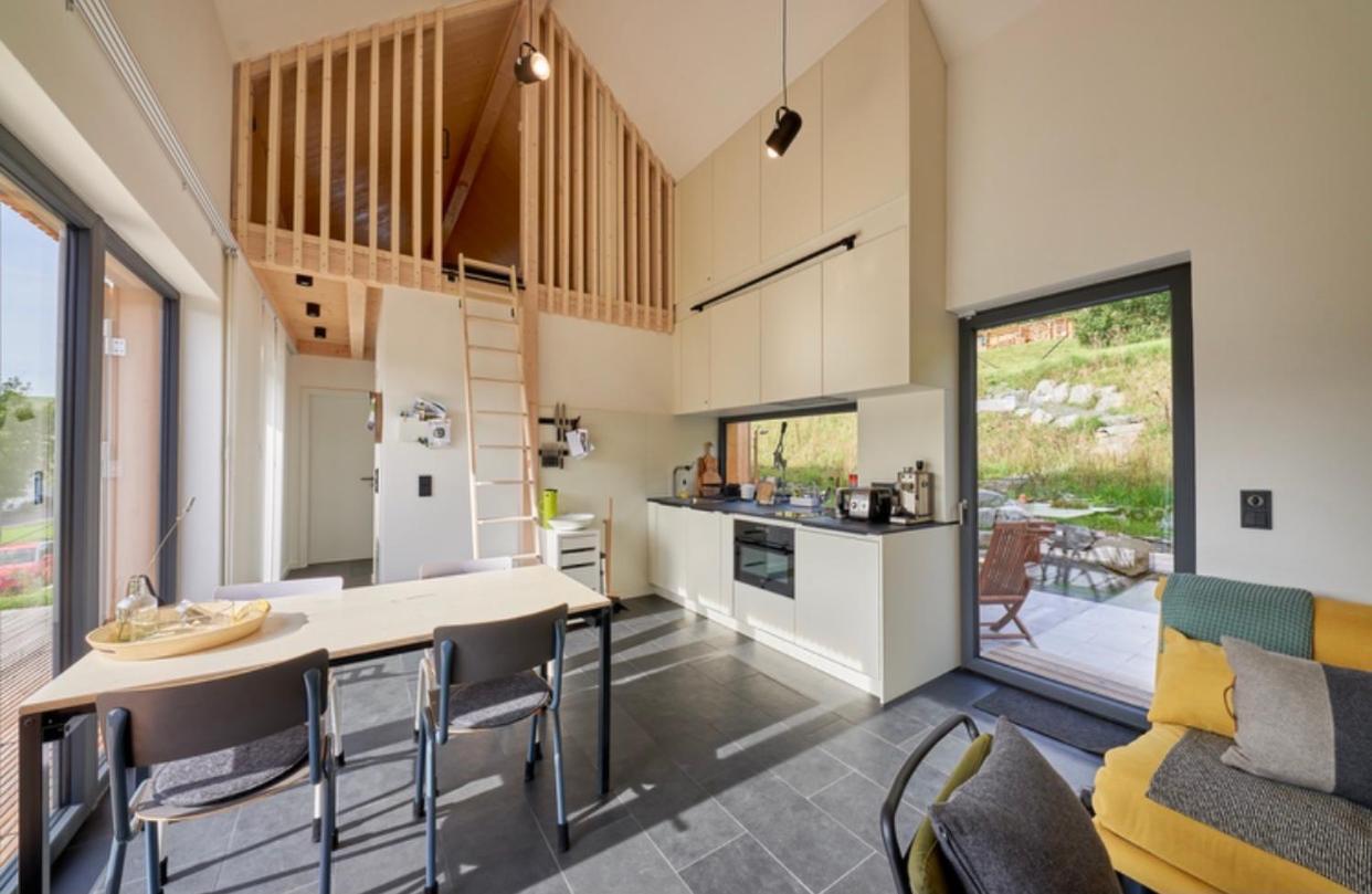Eifelhausaufzeit-Vulkaneifel-Architekten-Chalet Mit Sauna Im Vulkankrater Immerath Exteriér fotografie
