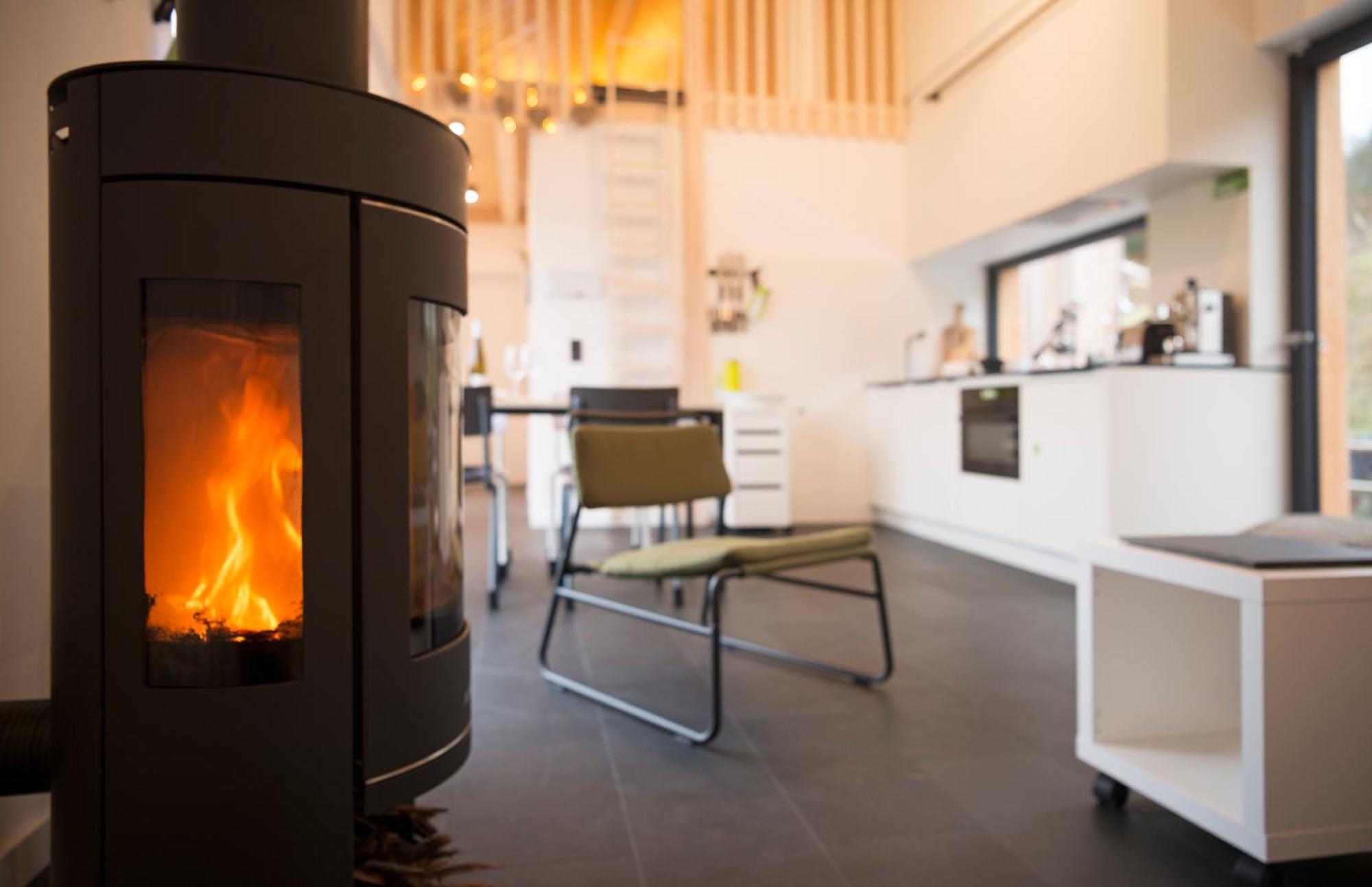 Eifelhausaufzeit-Vulkaneifel-Architekten-Chalet Mit Sauna Im Vulkankrater Immerath Exteriér fotografie